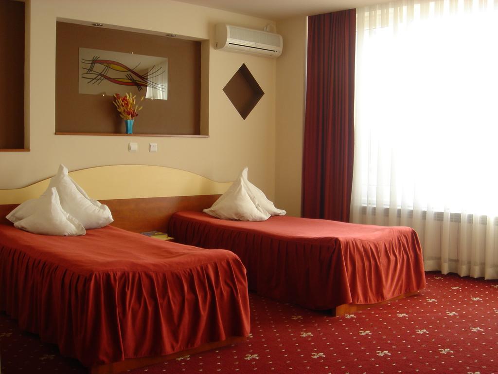 Hotel Kleyn コンスタンツァ エクステリア 写真